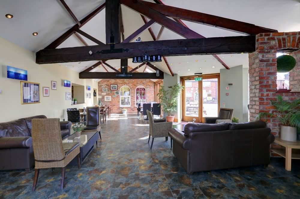 Manor Court Hotel Carnaby Dış mekan fotoğraf