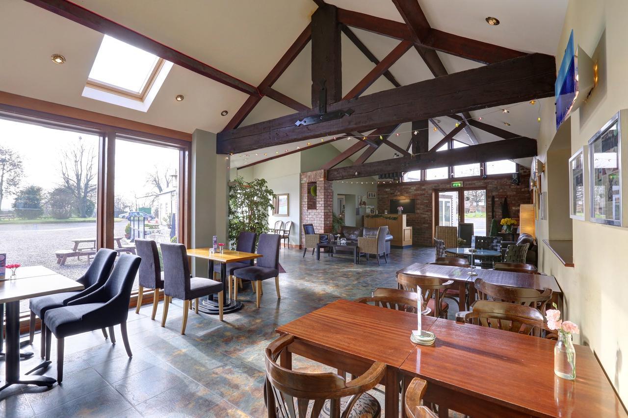 Manor Court Hotel Carnaby Dış mekan fotoğraf
